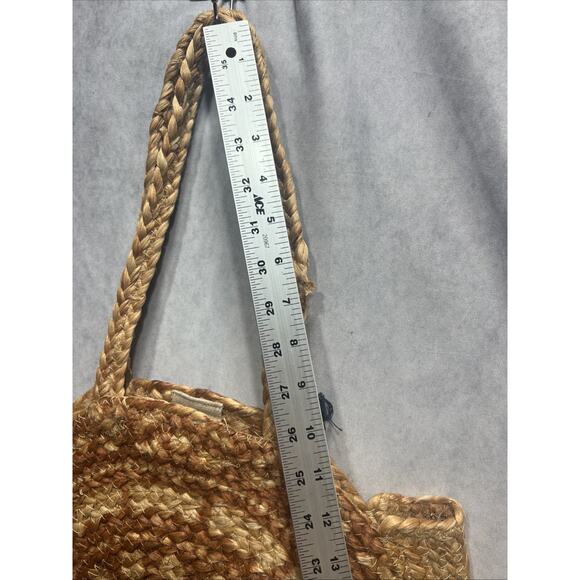 Chloe & Lex Round Woven Jute Tote Shoulder Bag Boho Vacation Summer Beach NWT - Picture 7 of 11